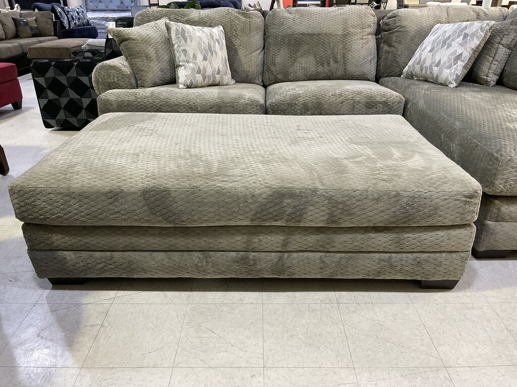 Comet Ash NEW Ottoman 70x40x21 (7005-3803)