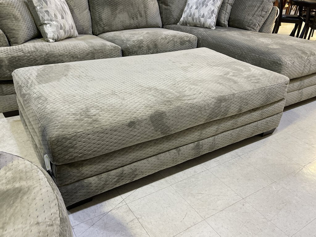 Comet Ash NEW Ottoman 70x40x21 (7005-3803)