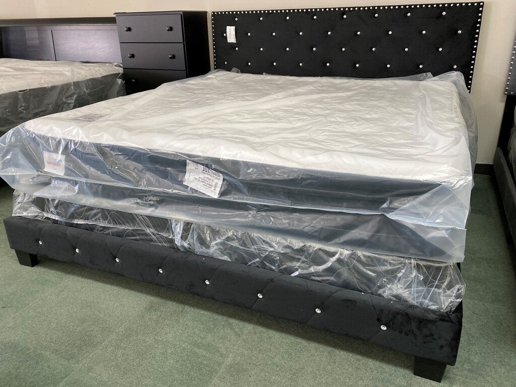 Starlett Black NEW King Bed Frame 80x83x48 (104249)