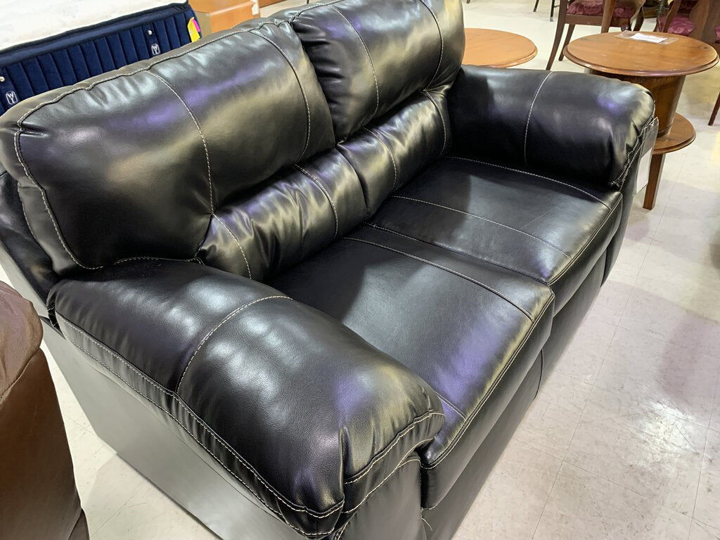 Austin Black NEW Loveseat 67x38x41 (5602-AUSB)