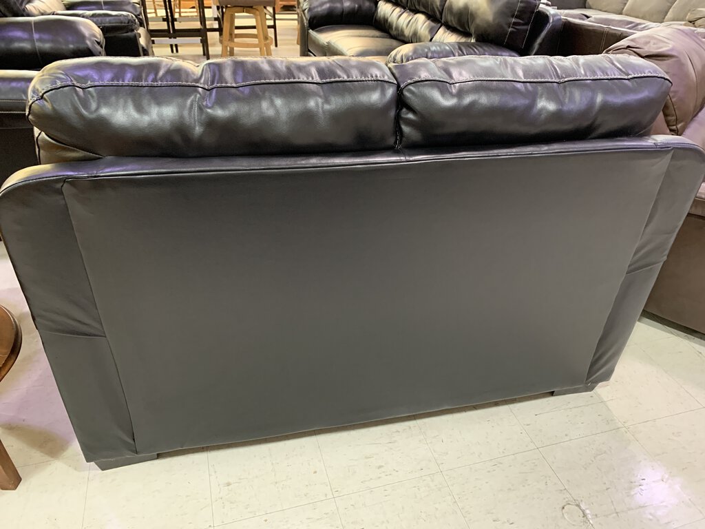 Austin Black NEW Loveseat 67x38x41 (5602-AUSB)