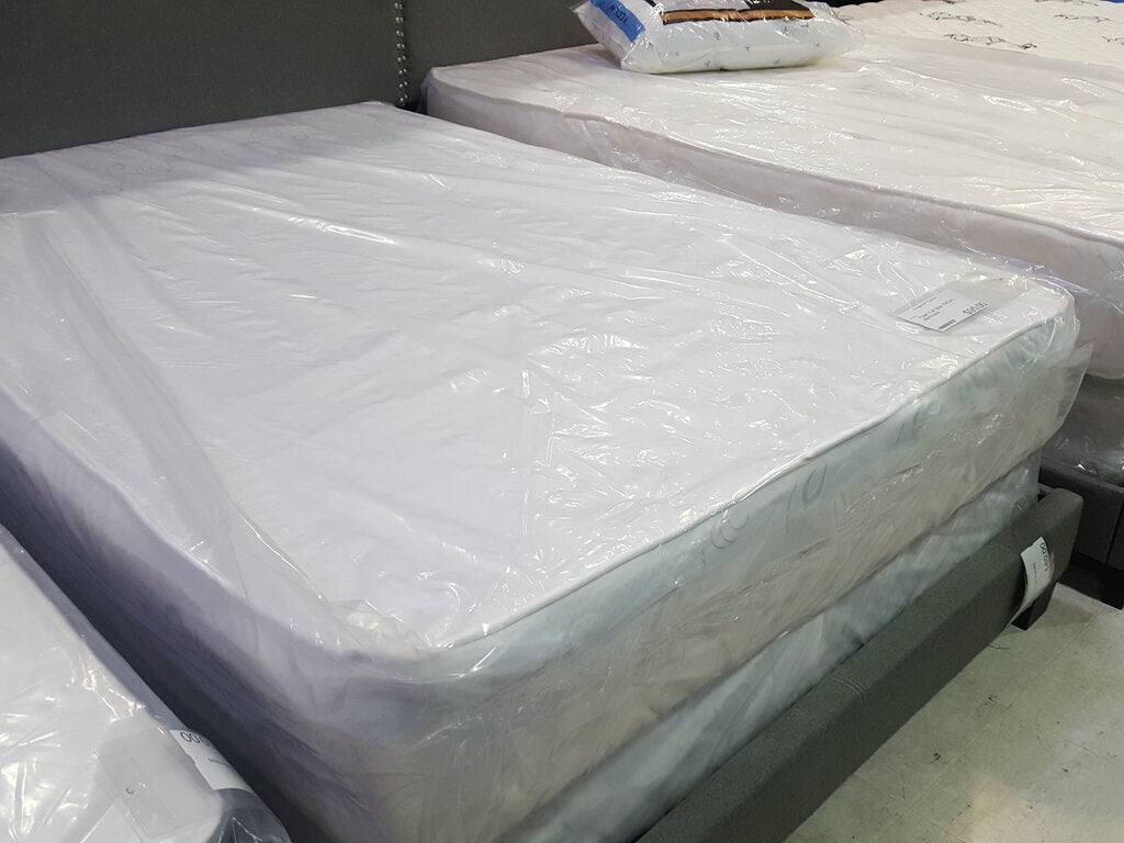 Pearl Refurb Full Size Mattress