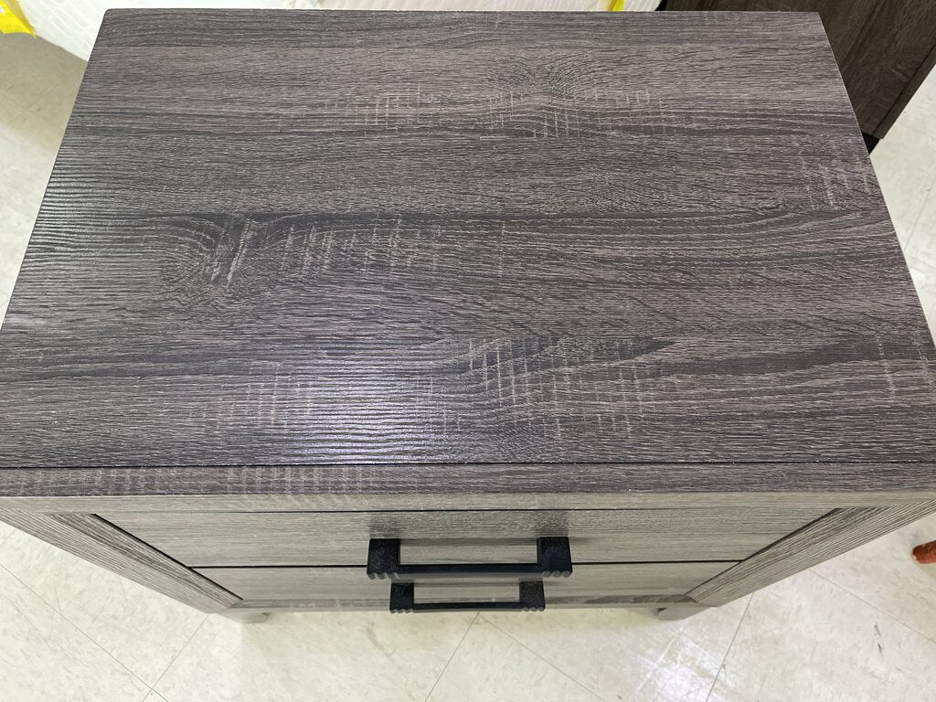 Tyler Gray NEW Nightstand 24x16x25 (GT-107097)