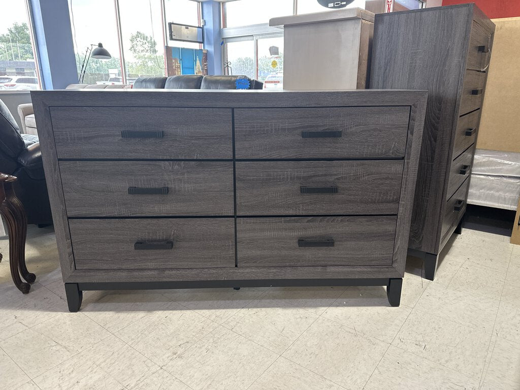 Tyler Gray NEW Dresser 58x16x37 (107094)