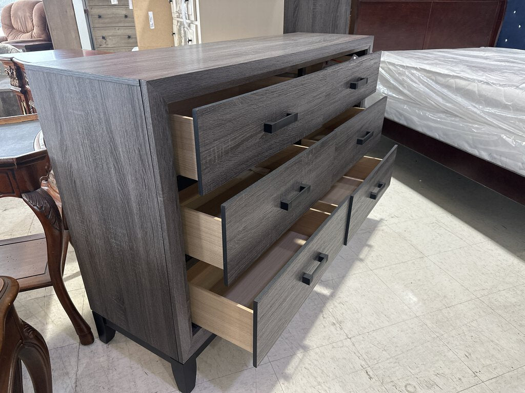 Tyler Gray NEW Dresser 58x16x37 (107094)