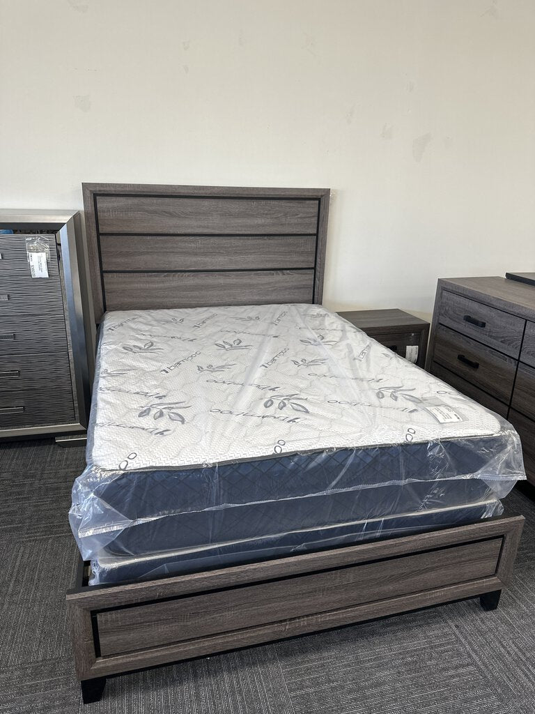 Tyler Gray NEW Full Size Bed (GT-107021-2)