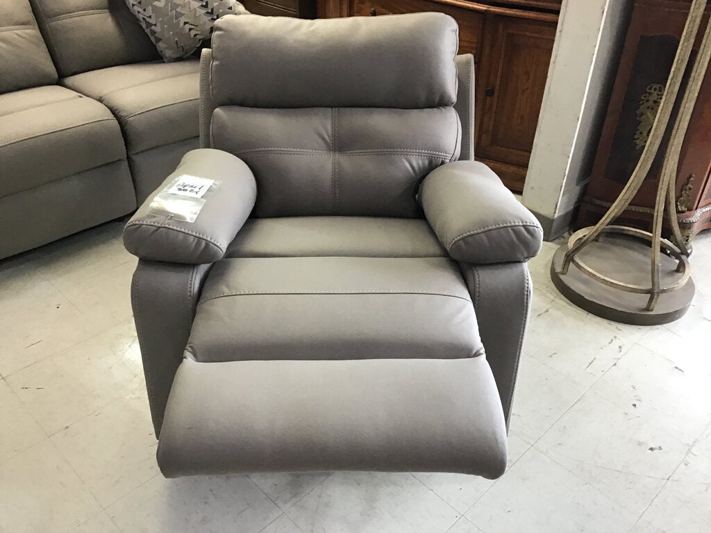 Porschia Taupe NEW Rocker Recliner 39x40x41 (2750-PORT)