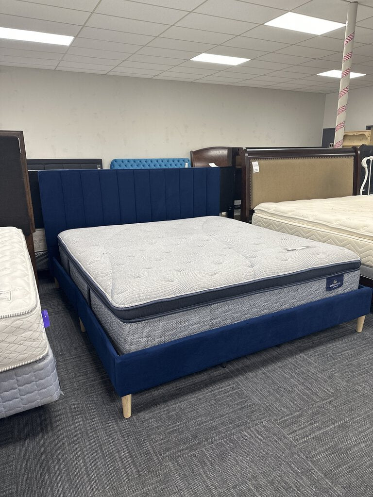 78817 Scott Living Lakewood King Platform Bed 80x84x47