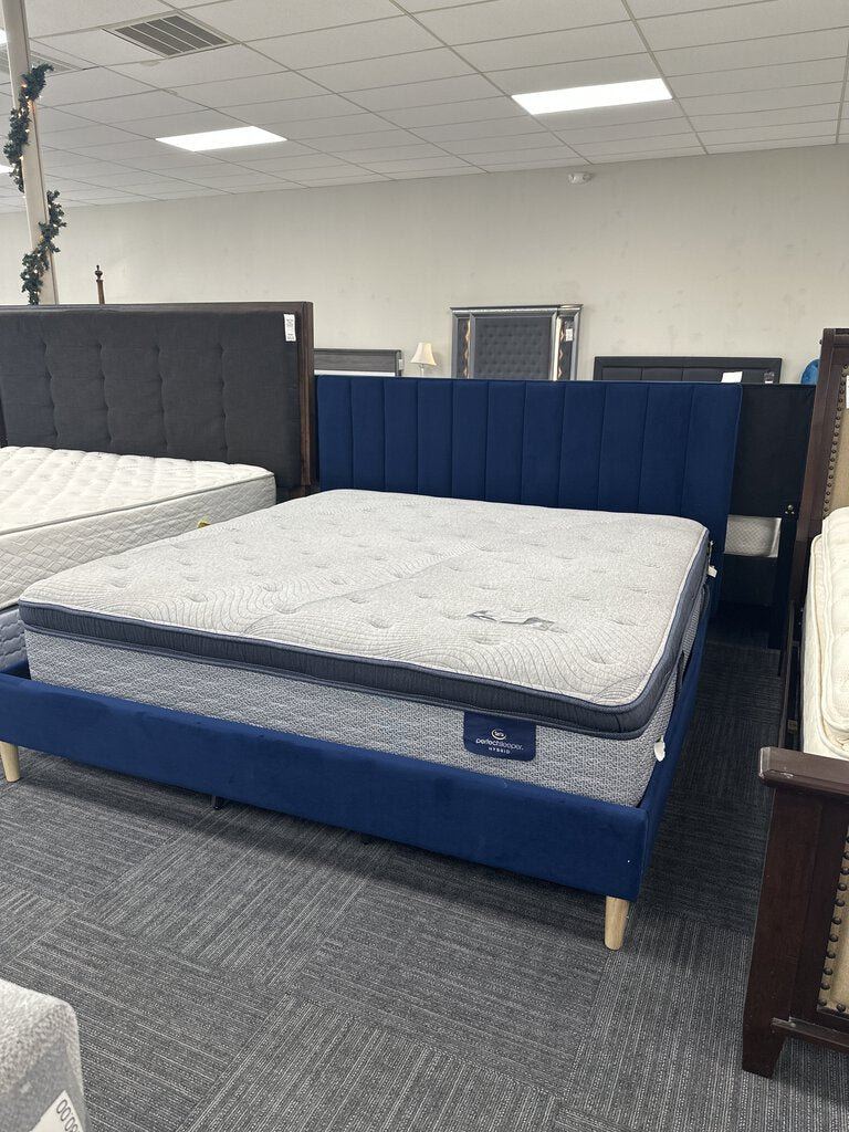 78817 Scott Living Lakewood King Platform Bed 80x84x47