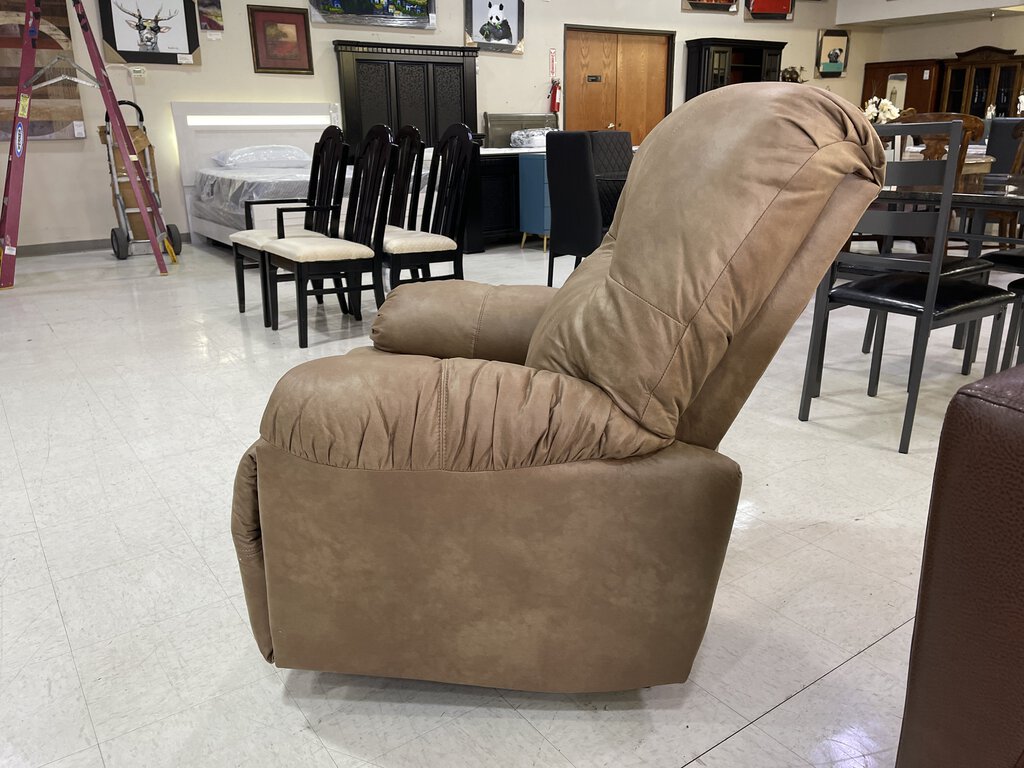Crow Camel NEW Rocker Recliner 37x37x41 (9350-1144)