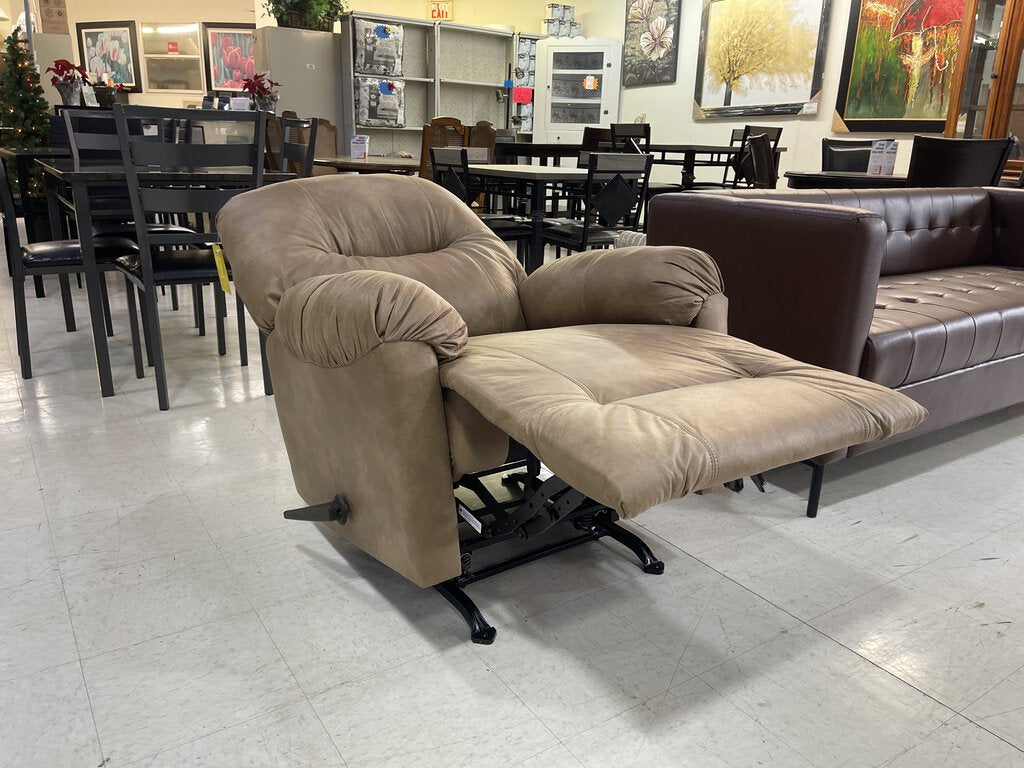 Crow Camel NEW Rocker Recliner 37x37x41 (9350-1144)