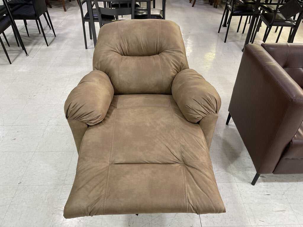 Crow Camel NEW Rocker Recliner 37x37x41 (9350-1144)