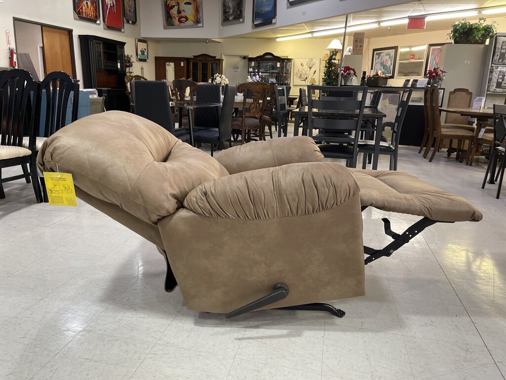 Crow Camel NEW Rocker Recliner 37x37x41 (9350-1144)