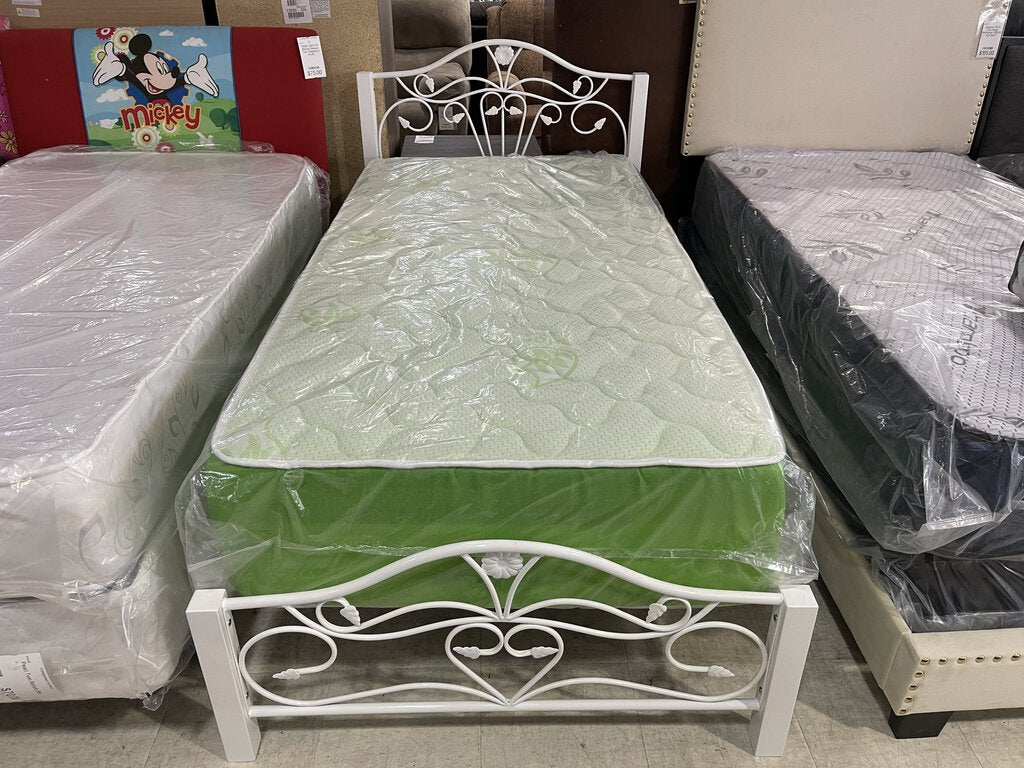 Aloe Vera Green Border Refurb Twin Mattress
