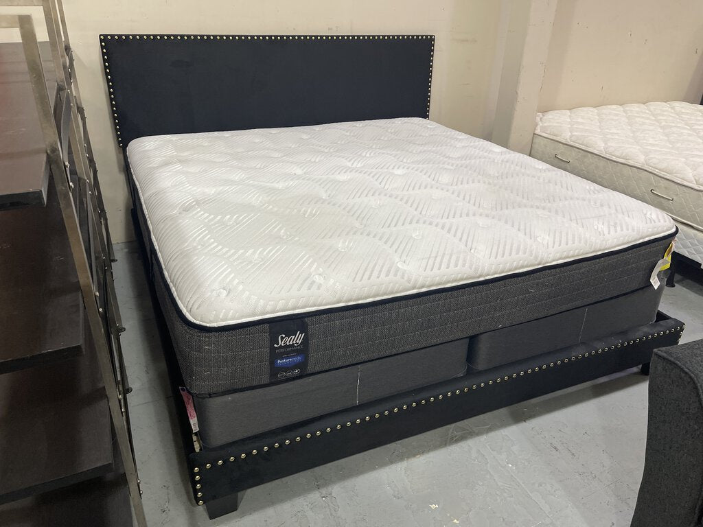 Calypso NEW King Black Bedframe 78x80x47 (103240)