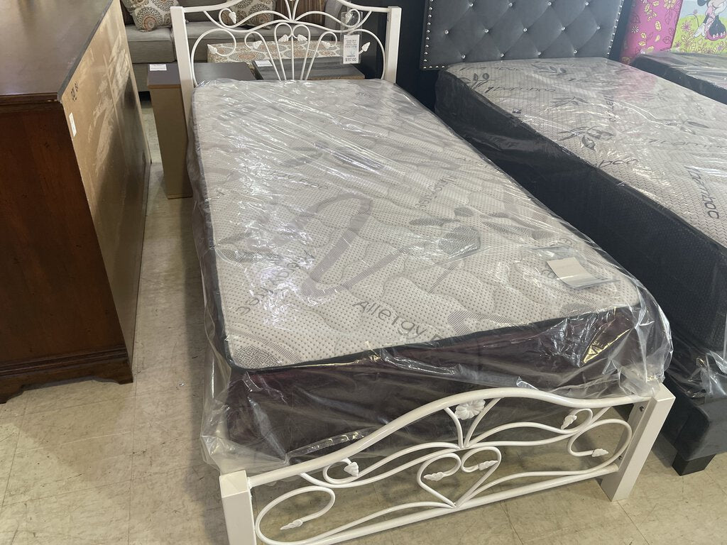 Allergy Free Purple Border Refurb Twin Mattress