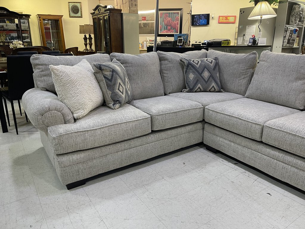 Watershed Ivory NEW 2pc Sectional 127x101x43x41 (8210/20-2287)