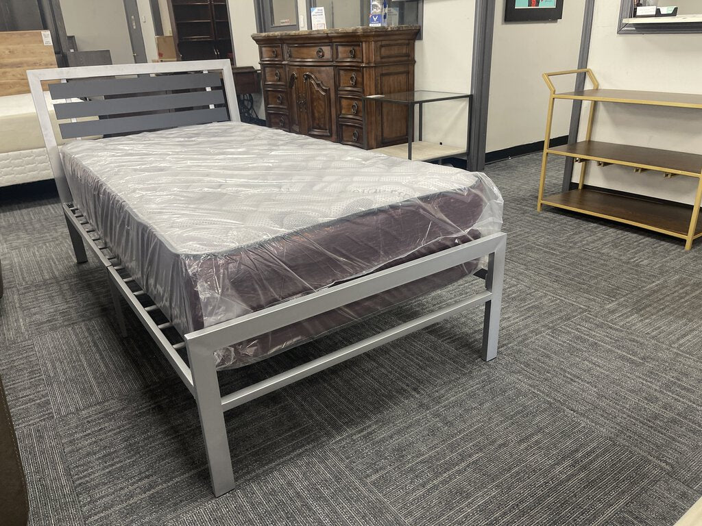 Colton NEW Twin Platform Bed Frame 40x78x38 (229110)