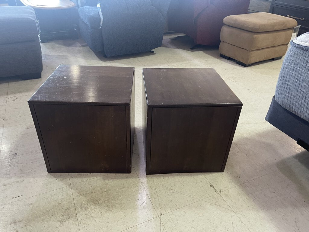 79732 (8446-13) Pair of Cube Lamp Tables 16x16x16