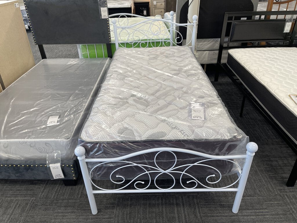 Sophia NEW White Platform Twin Bed 40x77x38 (205111)