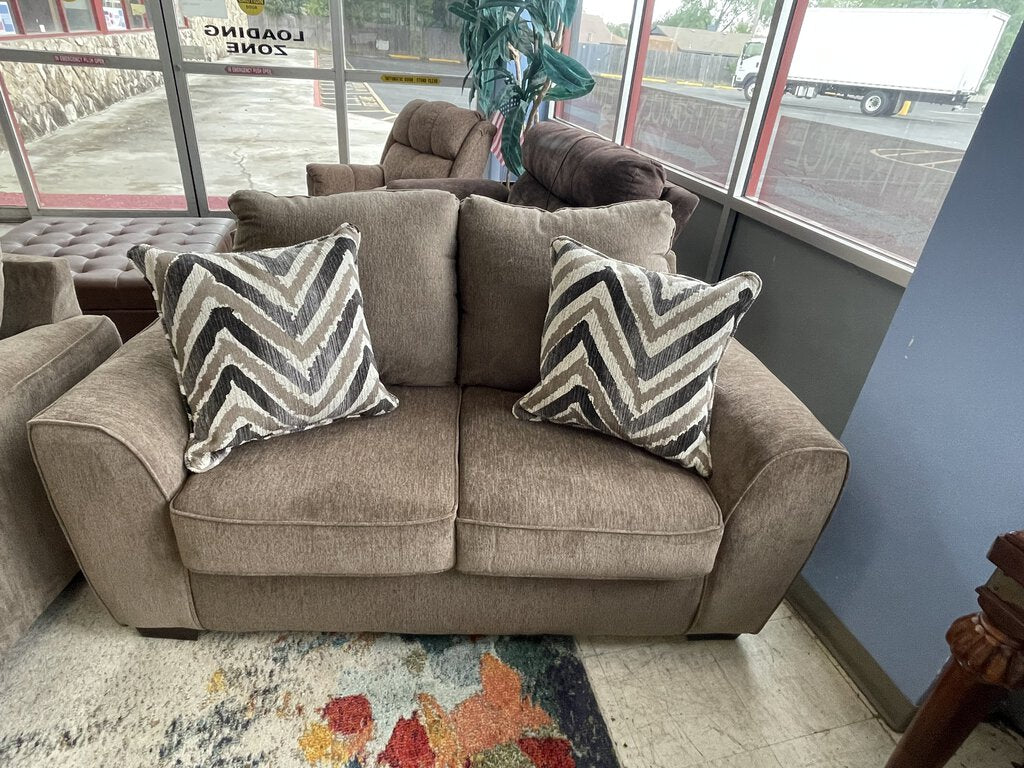 Tuscan Java NEW Loveseat 65x37x36 (12502-3010)