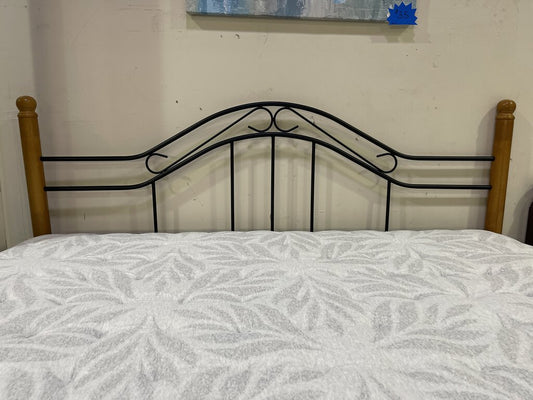 79918 (8465-1) King Wood and Metal Headboard 77x50x3 w/Rails