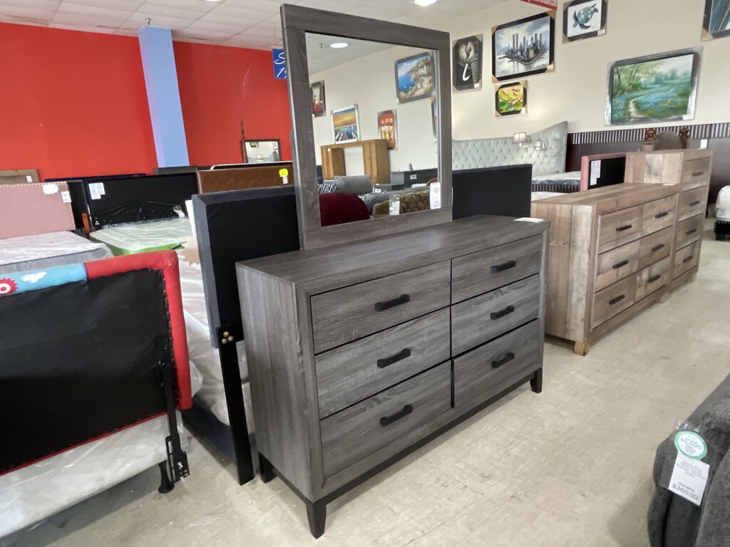 Tyler Gray NEW Dresser 58x16x37 (107094)