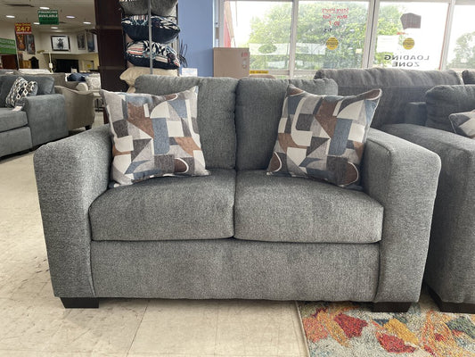 Summit Gray NEW Loveseat 58x36x32 (3602)