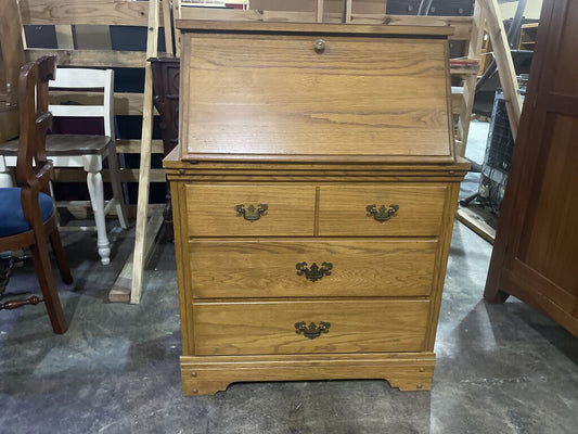 81214 (8478-3) Oak Secretary 33x17x45