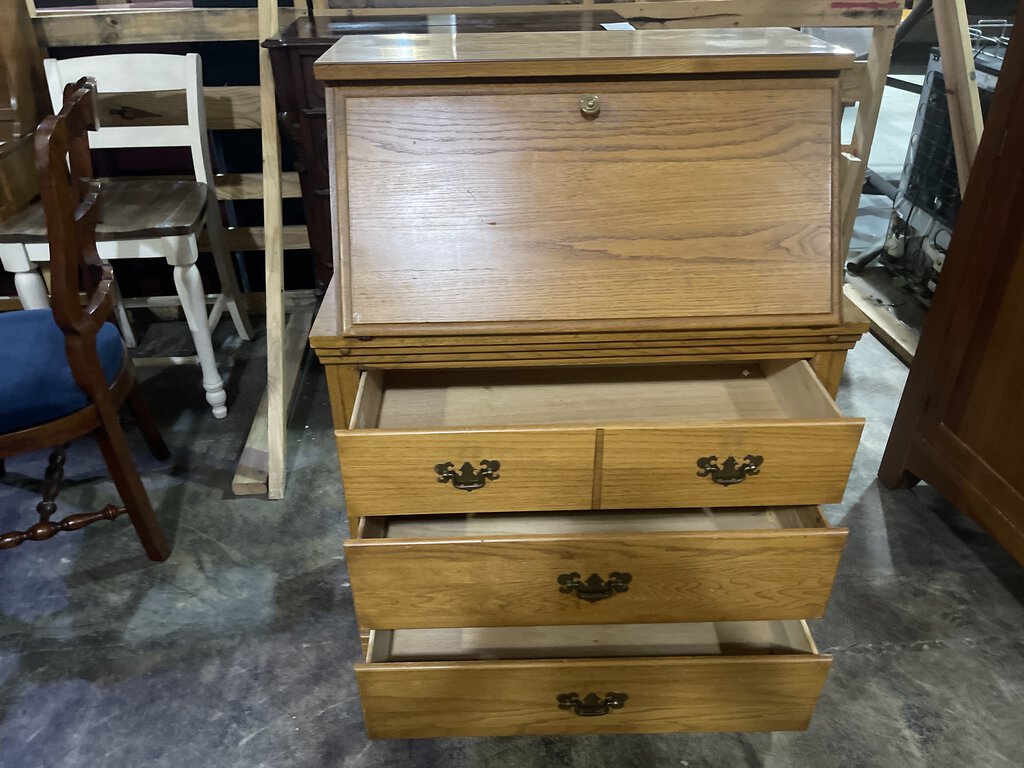 81214 (8478-3) Oak Secretary 33x17x45