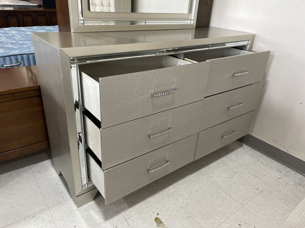 81226 (8480-2) Ashley Lonnix Dresser w/Mirror 54x16x34