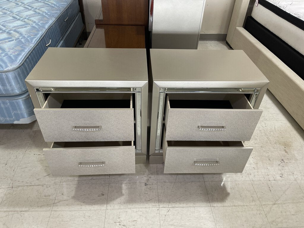 81231 (8480-7) Ashley Lonnix Pair of Nightstands 24x16x27