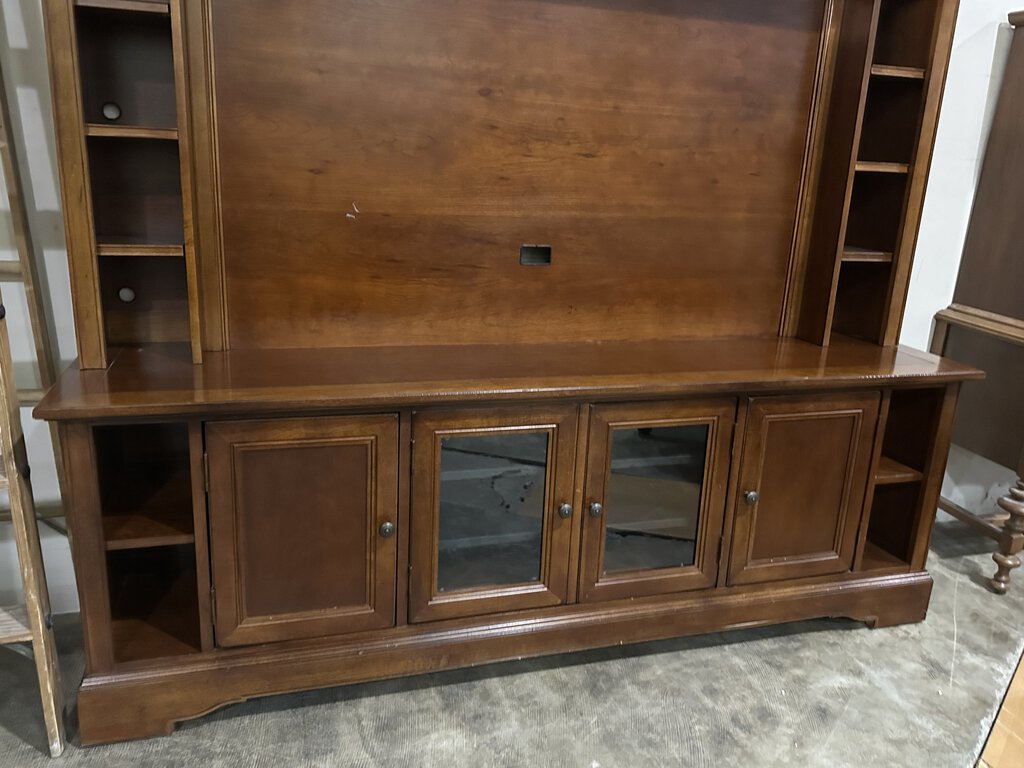 81338 (8487-8) TV Media Console Center 83x20x29-82