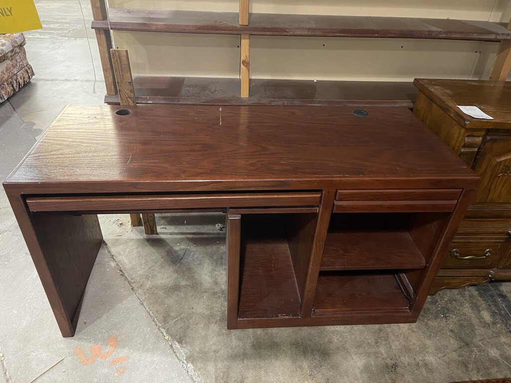 81366 (8489-5) Desk 60x24x30