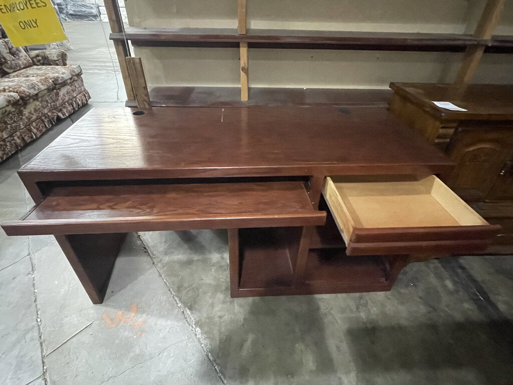 81366 (8489-5) Desk 60x24x30