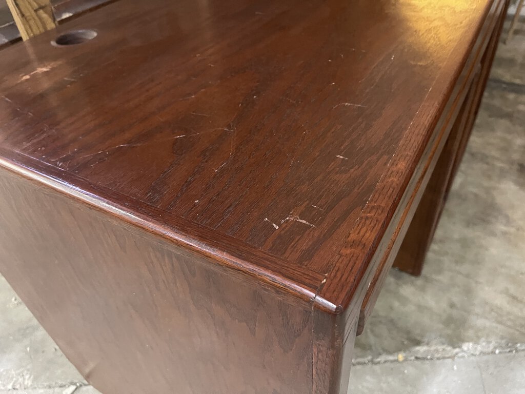 81366 (8489-5) Desk 60x24x30