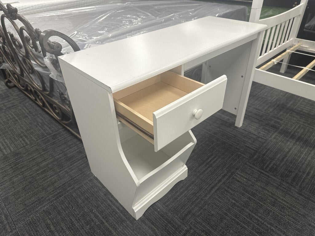 76524 (8078-7) White Desk 43x16x29