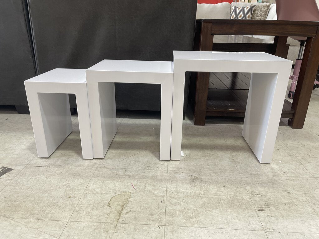 Igloo NEW 3pc Stackable Nesting Table Set 18x12x18 (740010)