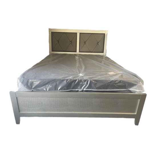 Romeo NEW Full Size Bed Frame (124521-23)