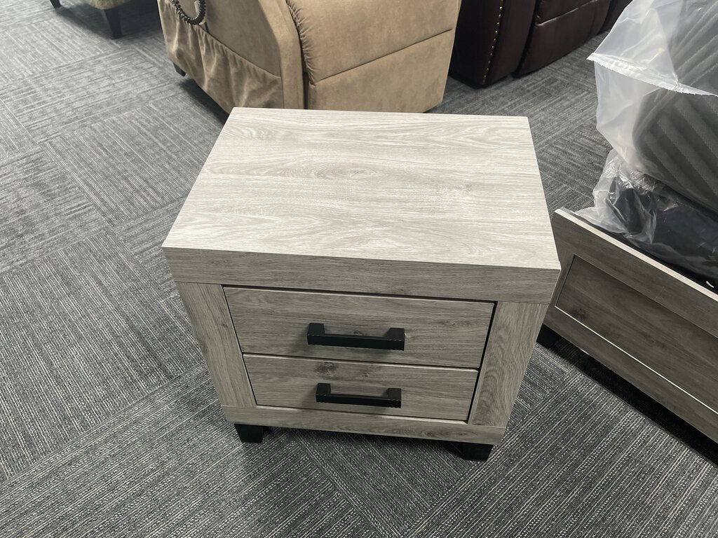 Oakdale NEW Nightstand 22x16x23 (124097)