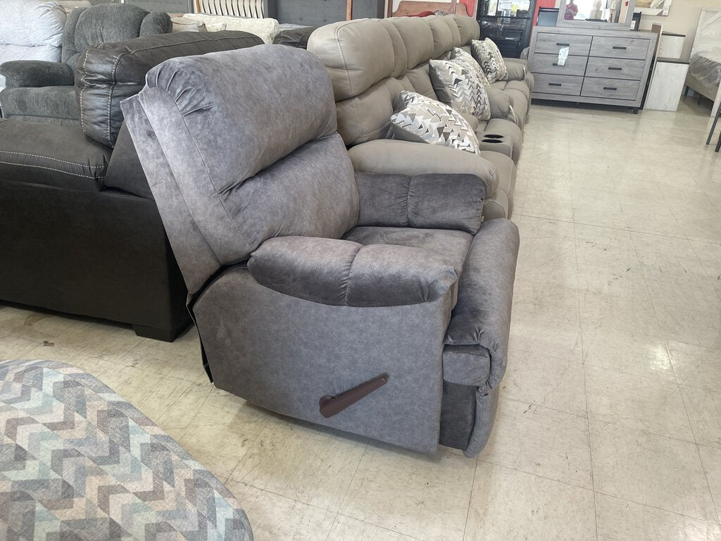 Chat Gray NEW Rocker Recliner 33x34x39 (2155-CHANG)