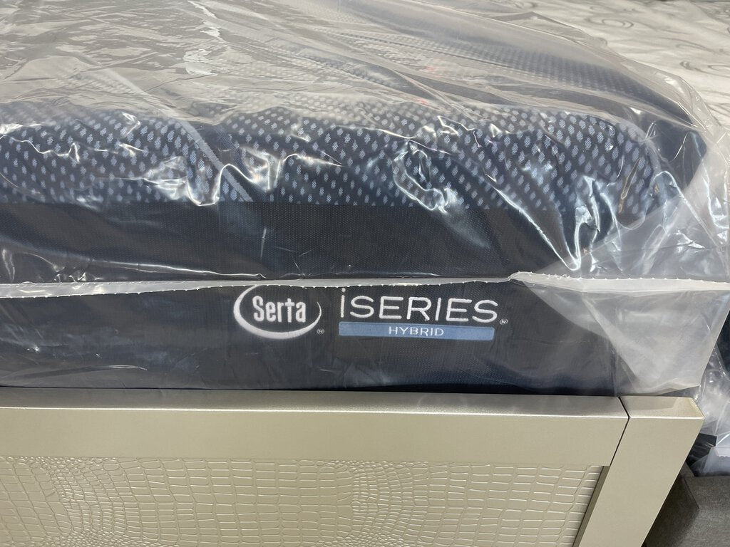 81633 - Serta iSeries King Hybrid Mattress