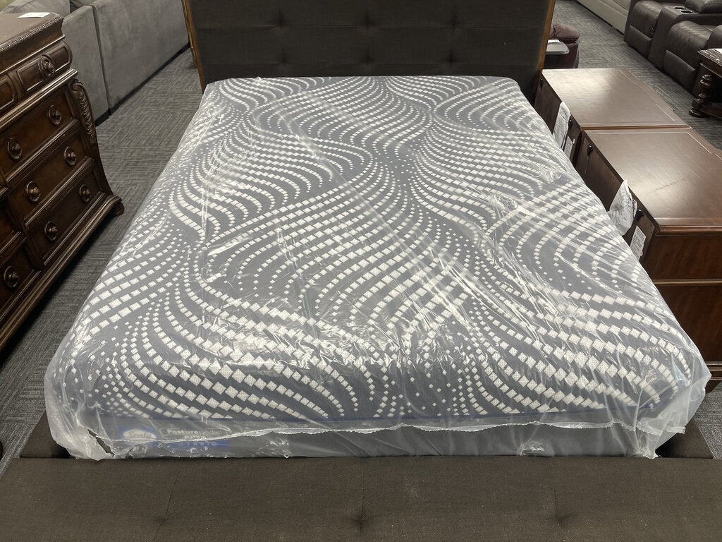 76713 - Sealy Posturepedic Plus Hybrid Mattress