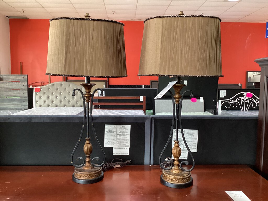 81672 - Black and Bronze 35in Table Lamps