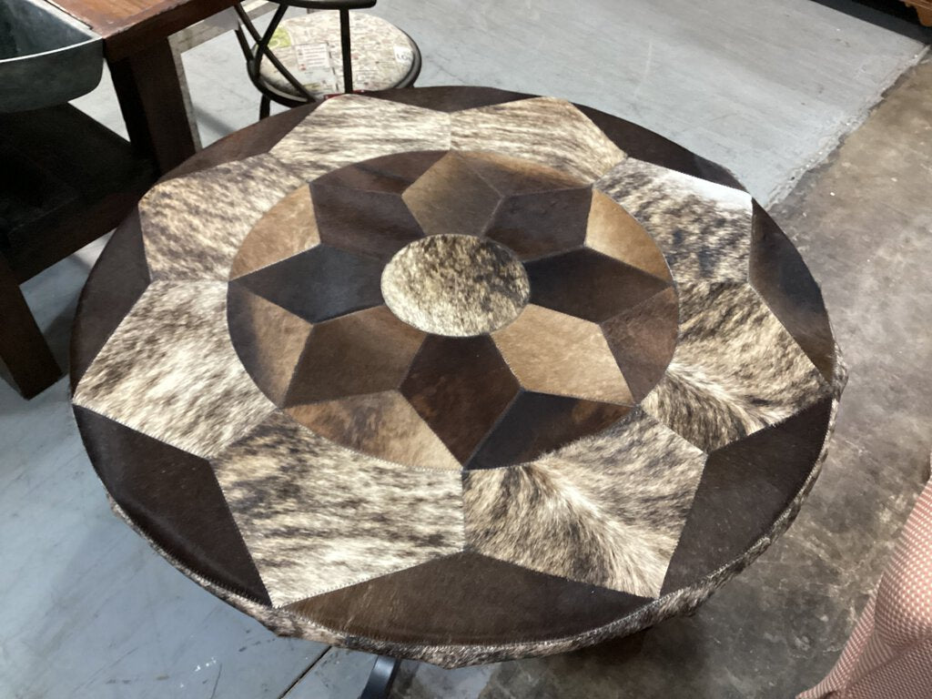 81728 - Patchwork Cowhide Top Foyer Table 42x31