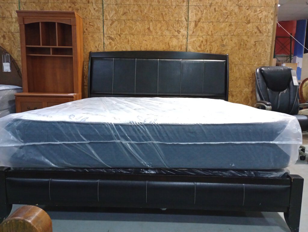 81777 - Black King Bed Frame 79x94x56