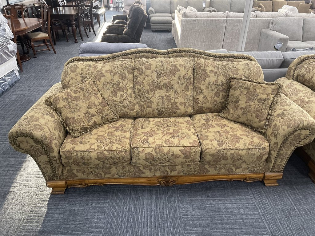 76766 - (8087-2) Ashley Wood Trim Floral Pattern Sofa & Loveseat 94/67x40x35