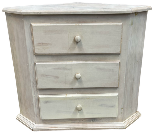 81795 - Whitewashed 3 Drawer Corner Chest 37x25x32