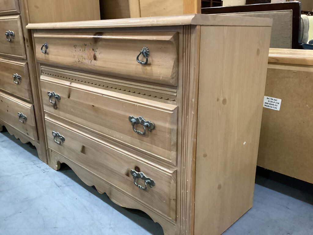 81740 - 3 Drawer Chest 40x18x31