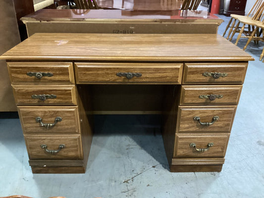 81837 - Knee Hole Desk 48x20x30